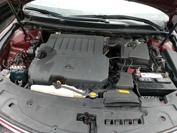 Toyota Avalon Limited Sedan FWD (3.5L 6cyl 6A) 2013 Brown