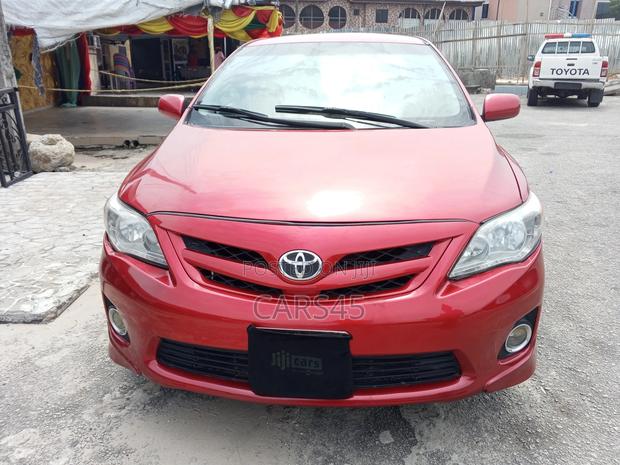 Toyota Corolla S 4dr Sedan (1.8L 4cyl 4A) 2012 Red