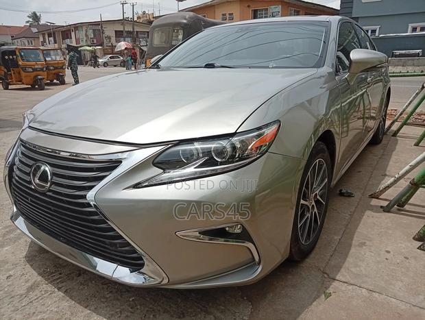 Lexus ES 2016 Silver