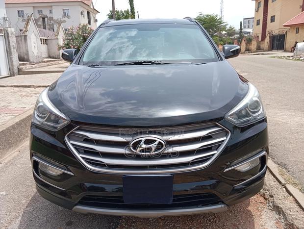 Hyundai Santa Fe 2017 Black