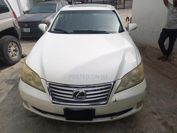 Lexus ES 2011 White