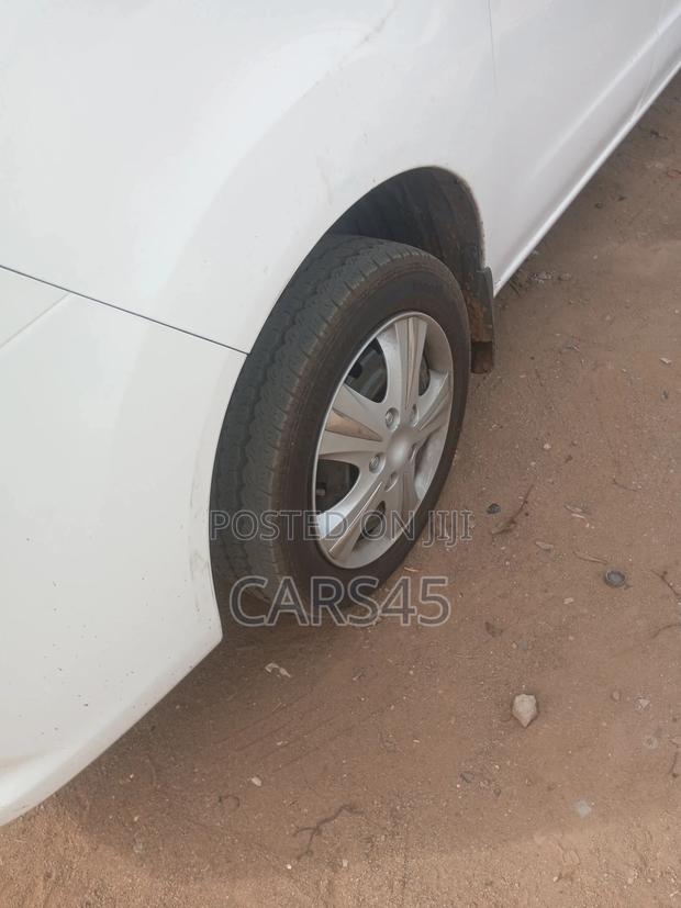 Nissan NV200 2018 White