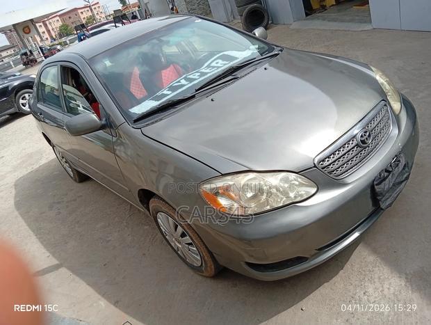 Toyota Corolla 2007 Gray