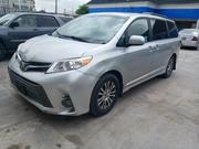 Toyota Sienna XLE AWD 2019 Silver for sale
