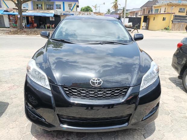 Toyota Matrix 2012 Blue