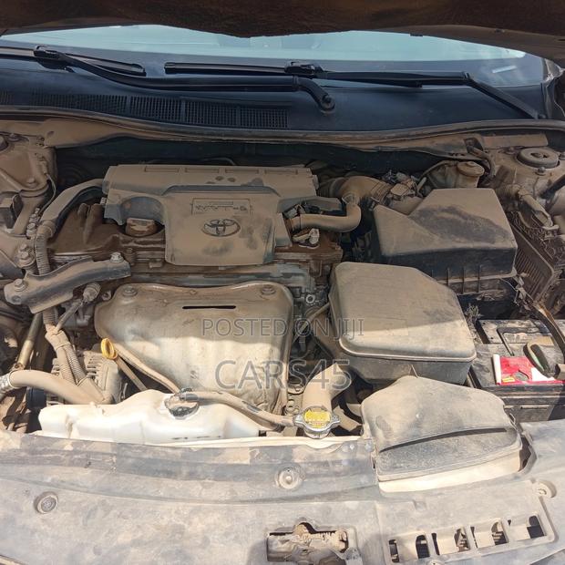 Toyota Camry 2012 Silver