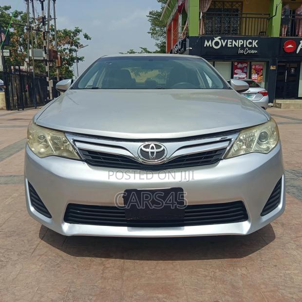 Toyota Camry 2012 Silver
