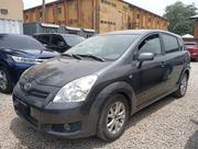 Toyota Verso 2009 Gray for sale
