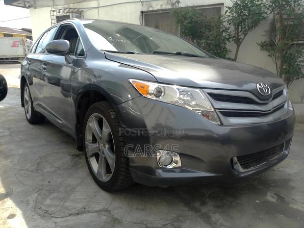 Toyota Venza 2010 Gray