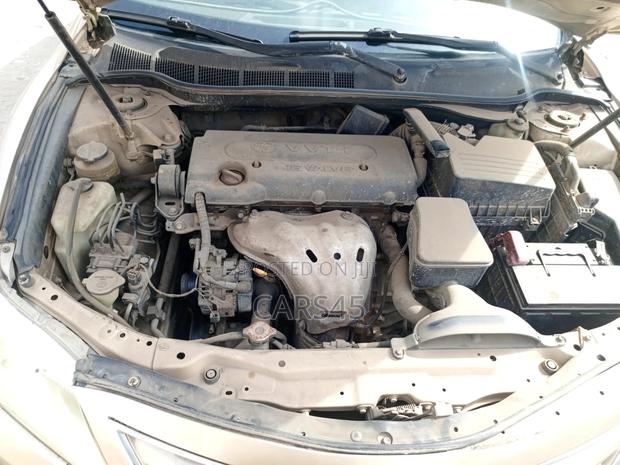 Toyota Camry 2007 Gold