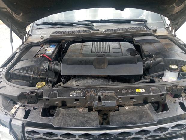 Land Rover Range Rover 2012 Gray