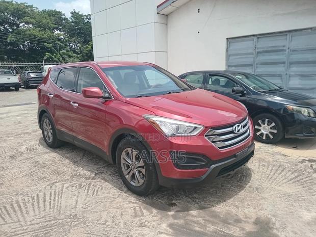 Hyundai Santa Fe 2015 Red