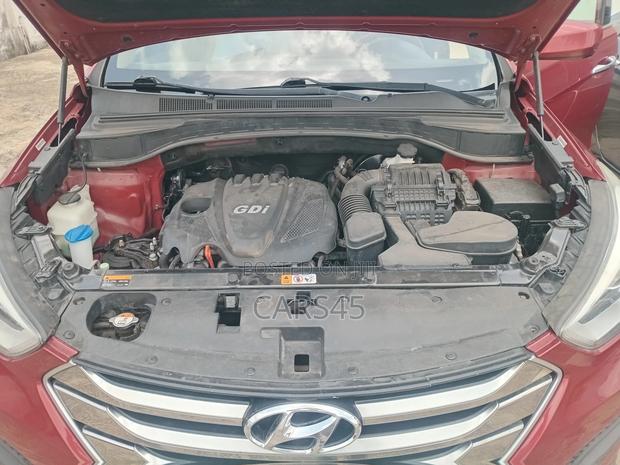 Hyundai Santa Fe 2015 Red