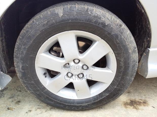 Toyota Corolla 2005 Gray