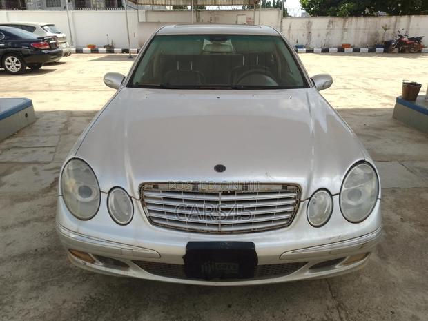 Mercedes-Benz E320 2004 Silver