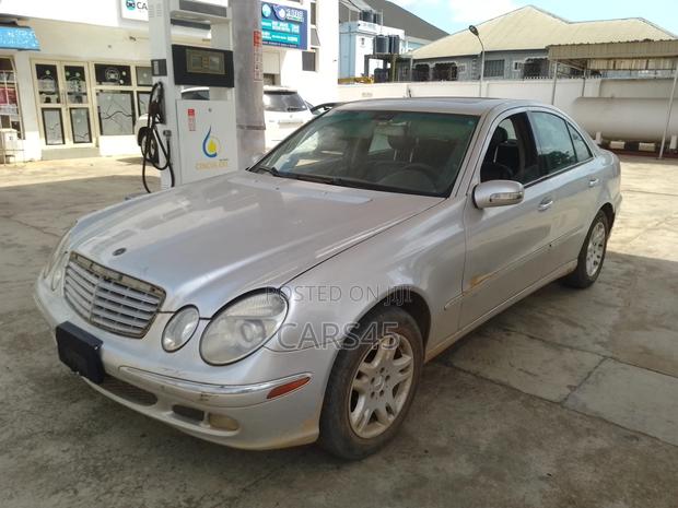 Mercedes-Benz E320 2004 Silver