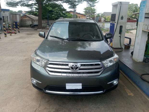 Toyota Highlander 2013 Green