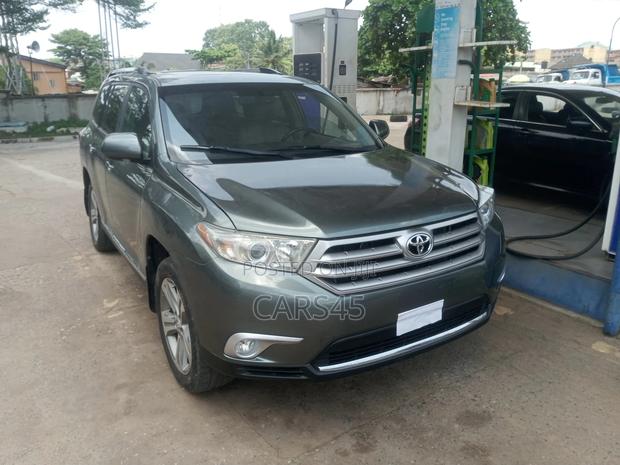 Toyota Highlander 2013 Green