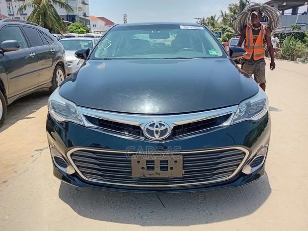 Toyota Avalon XLE Premium 4dr Sedan (3.5L 6cyl 6A) 2015 Black
