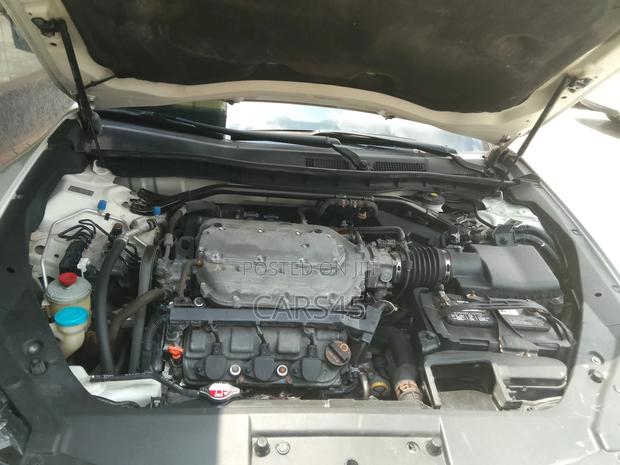 Honda Accord Crosstour 2012 White