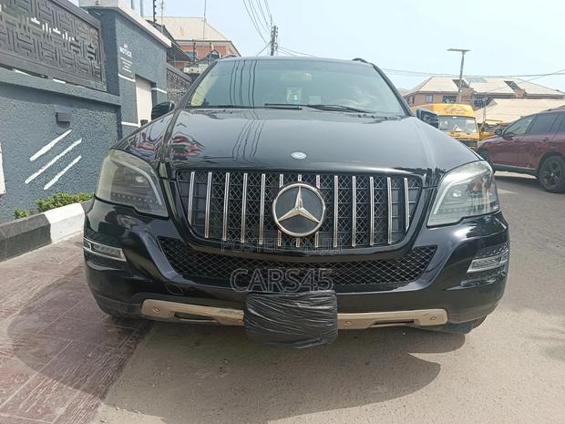 Mercedes-Benz M Class 2010 Black