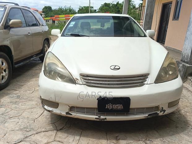 Lexus ES 2004 White