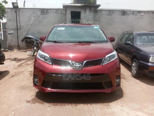 Toyota Sienna L 7 Passenger (3.5L 6cyl 6A) 2016 Red