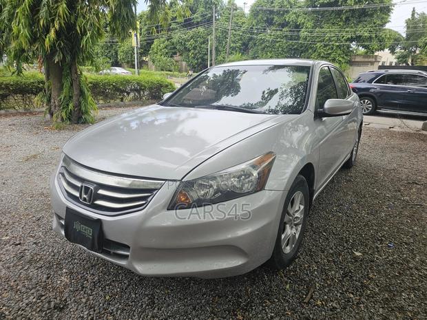 Honda Accord 2008 Silver