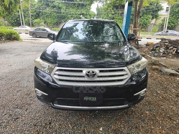 Toyota Highlander 2012 Black