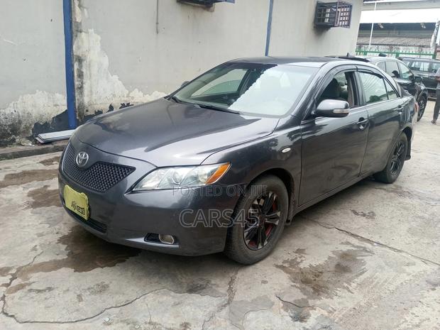 Toyota Camry 2007 Gray