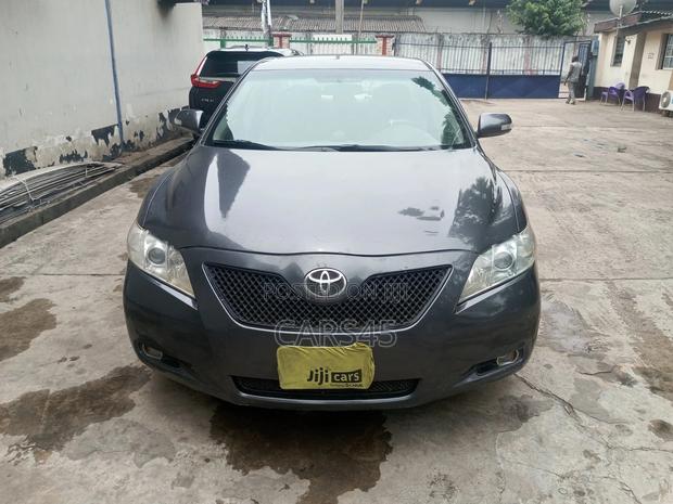 Toyota Camry 2007 Gray