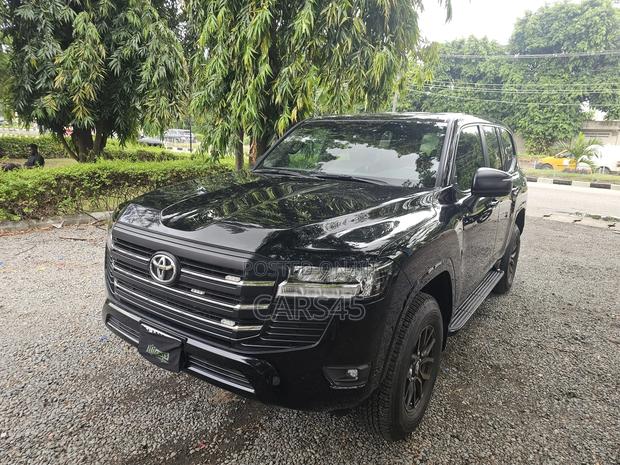 Toyota Land Cruiser 2025 Black