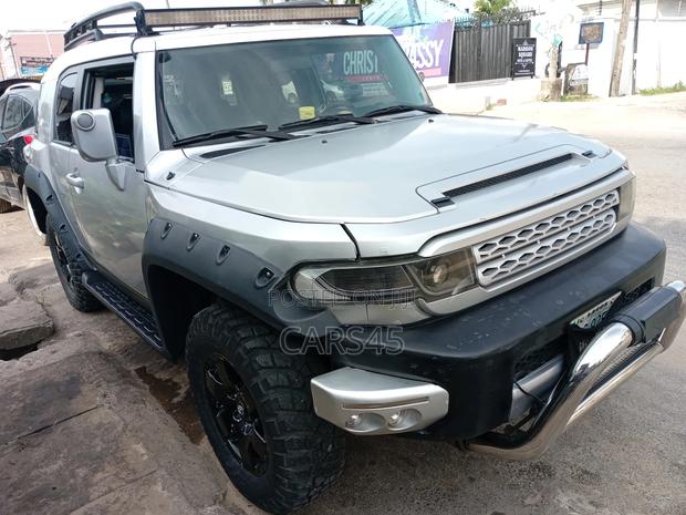 Toyota FJ Cruiser Base 4x4 2007 Silver
