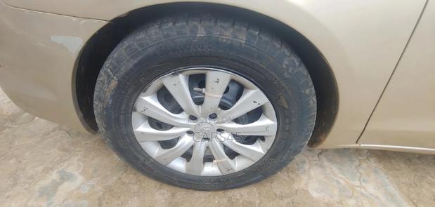 Toyota Matrix 2003 Gold