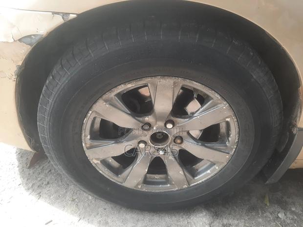 Toyota Camry 2010 Gold
