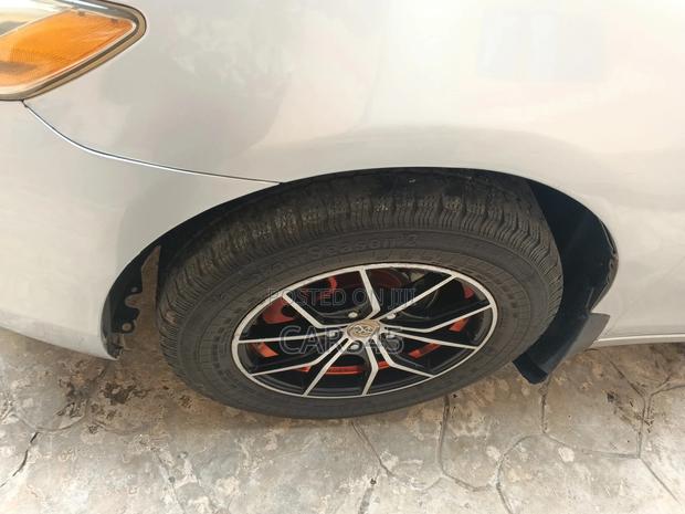 Toyota Camry 2009 Silver