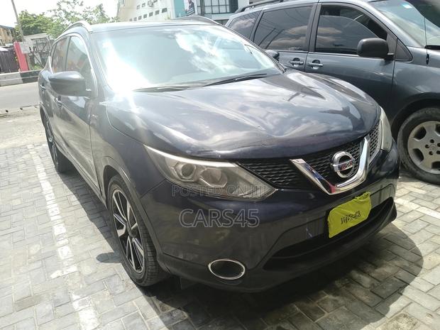 Nissan Qashqai 2017 Blue