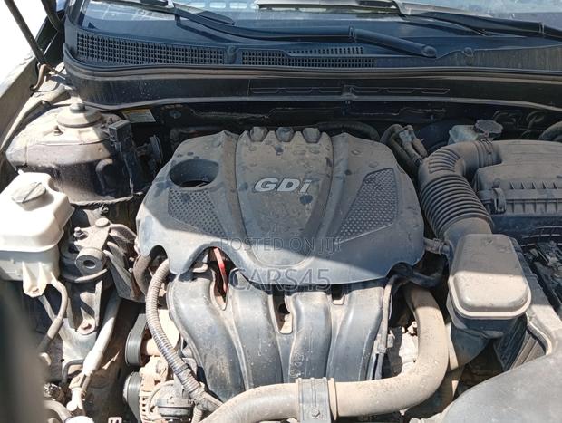 Hyundai Sonata Limited 2.0T Sedan (2.0L 4cyl 6A) 2013 Blue