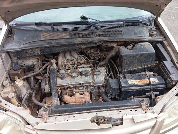 Toyota Sienna 2001 Beige
