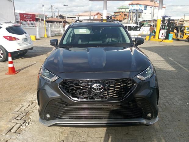Toyota Highlander 2021 Gray