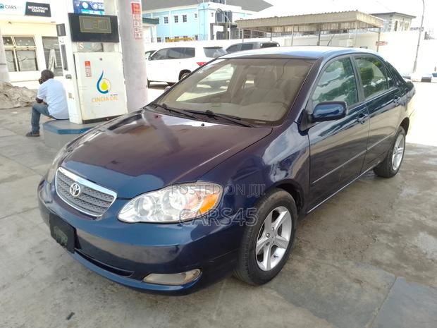 Toyota Corolla 2005 Blue