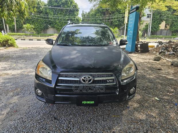 Toyota RAV4 2010 Black