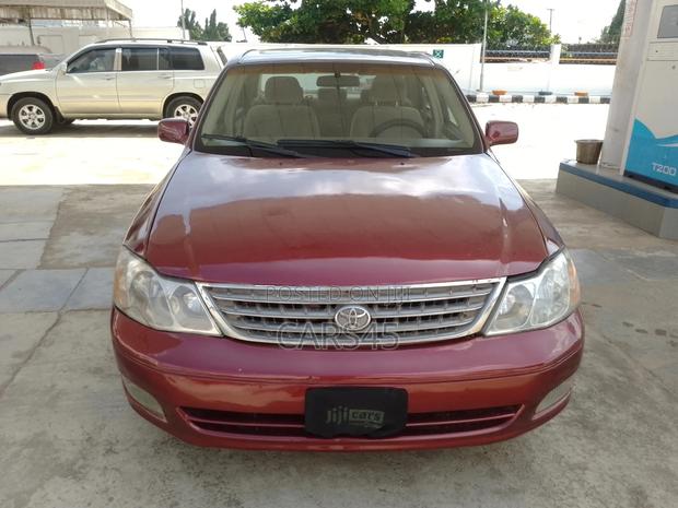 Toyota Avalon 2002 Red