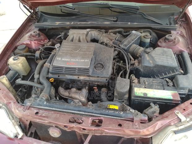 Toyota Avalon 2002 Red