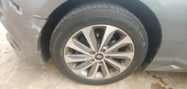 Hyundai Sonata 2015 Gray
