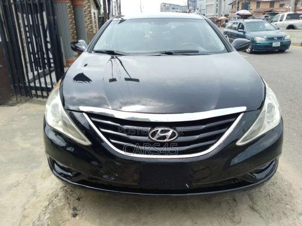 Hyundai Sonata 2011 Black