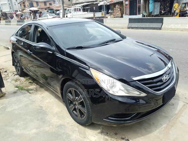 Hyundai Sonata 2011 Black