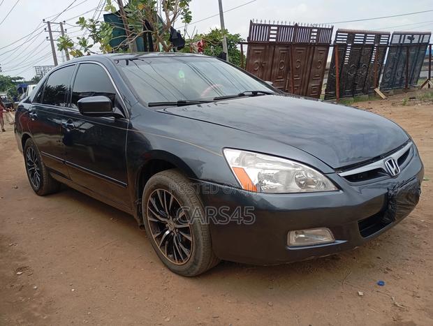 Honda Accord 2.4 Executive 2006 Gray