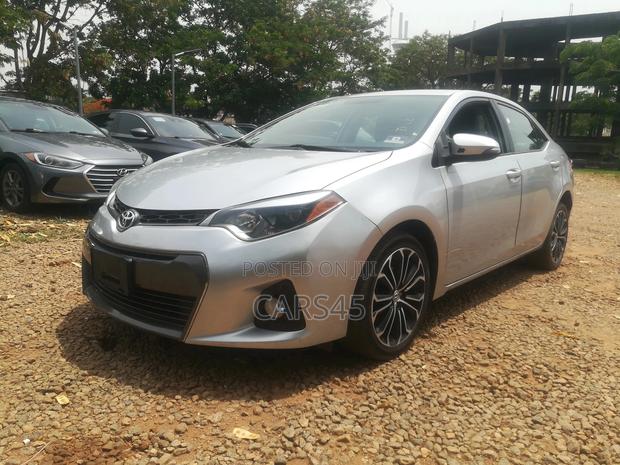 Toyota Corolla 2015 Silver