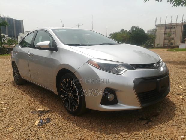 Toyota Corolla 2015 Silver